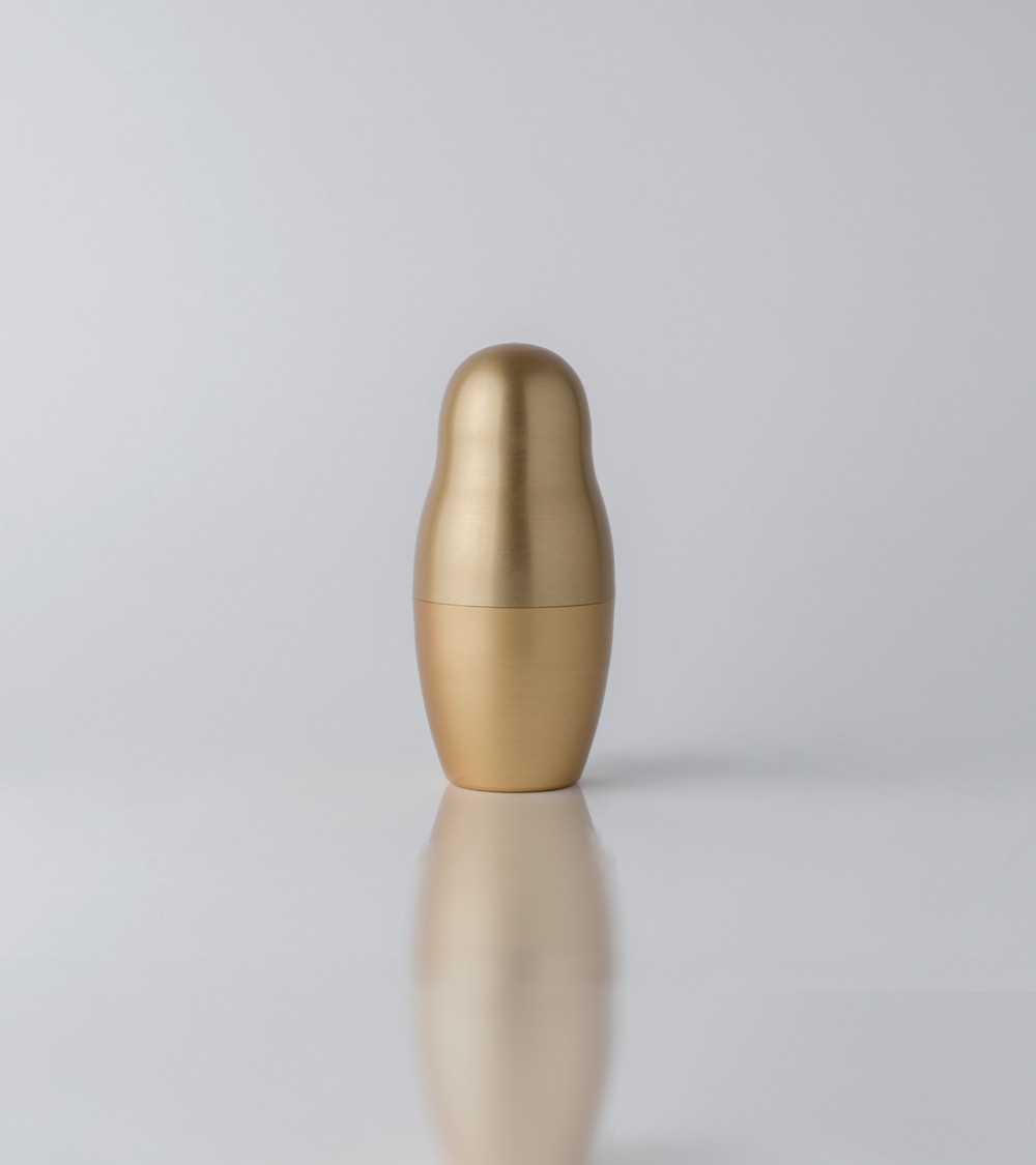 Shaker Matrioska Gold Designed by Lara Caffi
